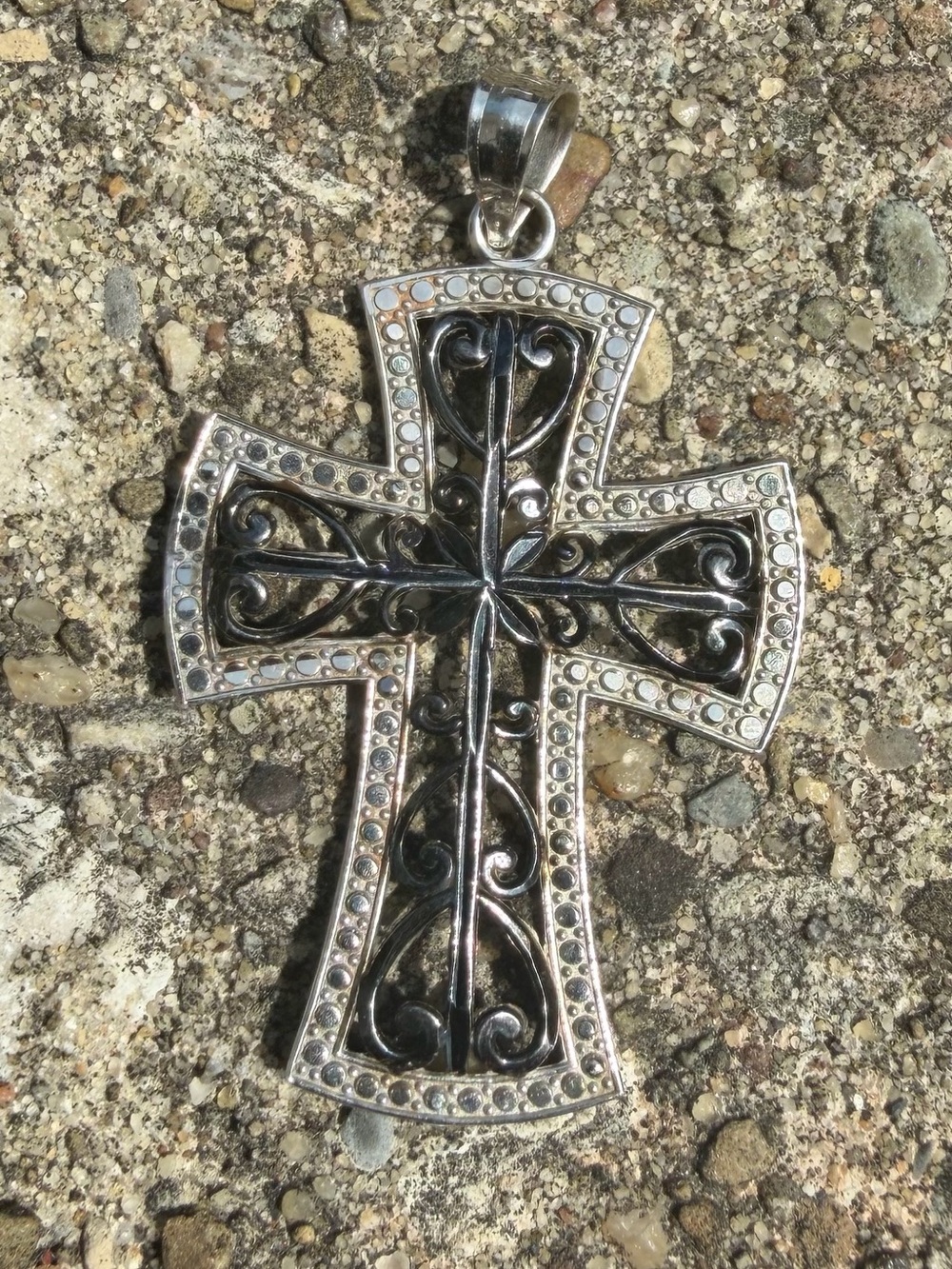 14K White Gold and Black Rhodium Pendant